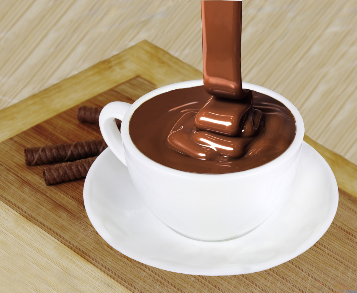 Como fazer chocolate cremoso caseiro e fácil em casa
