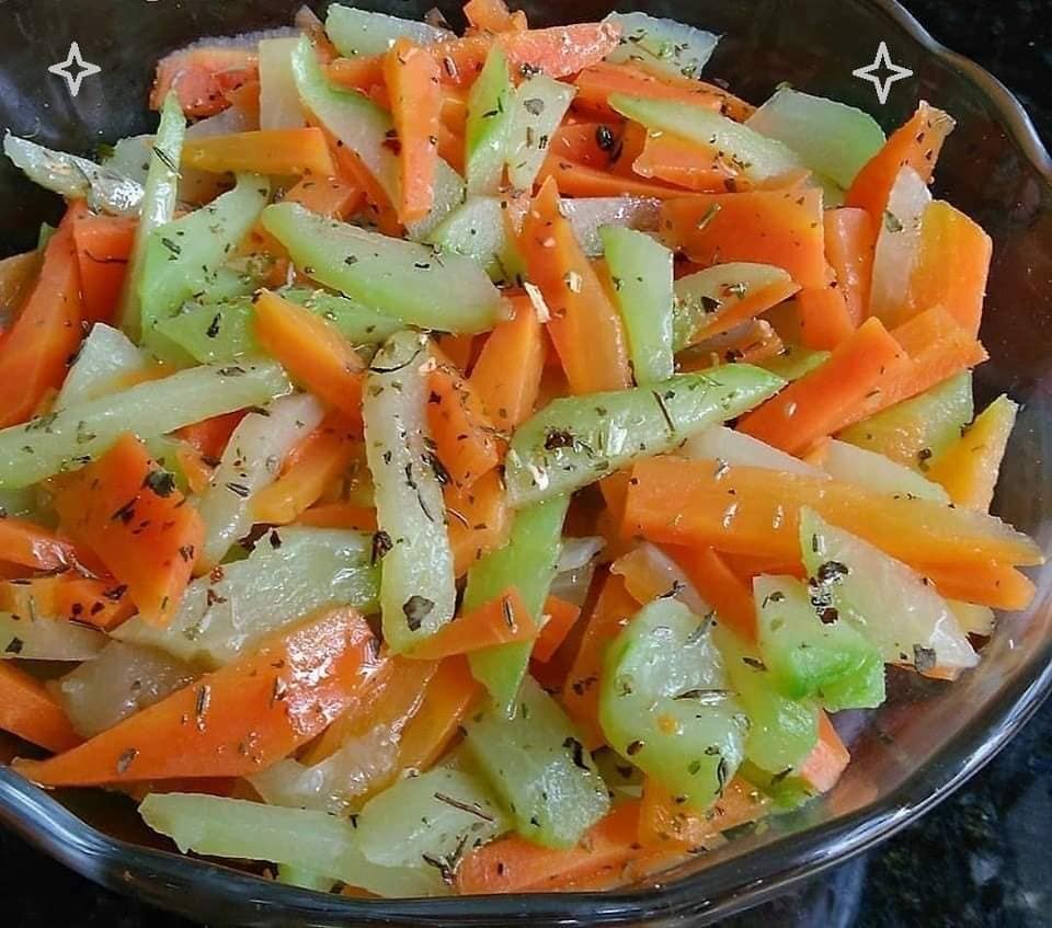 Salada de 2 legumes deliciosa ao extremo