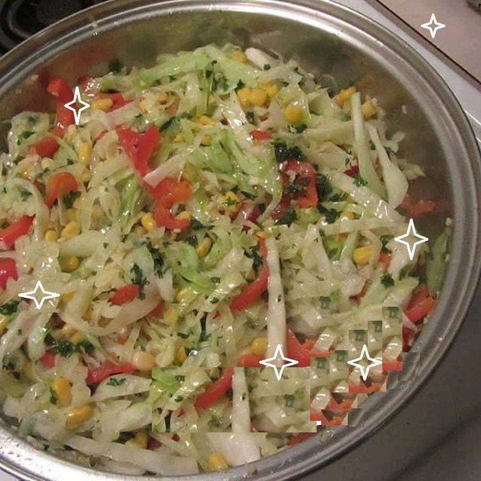Salada de repolho refogado simples e deliciosa
